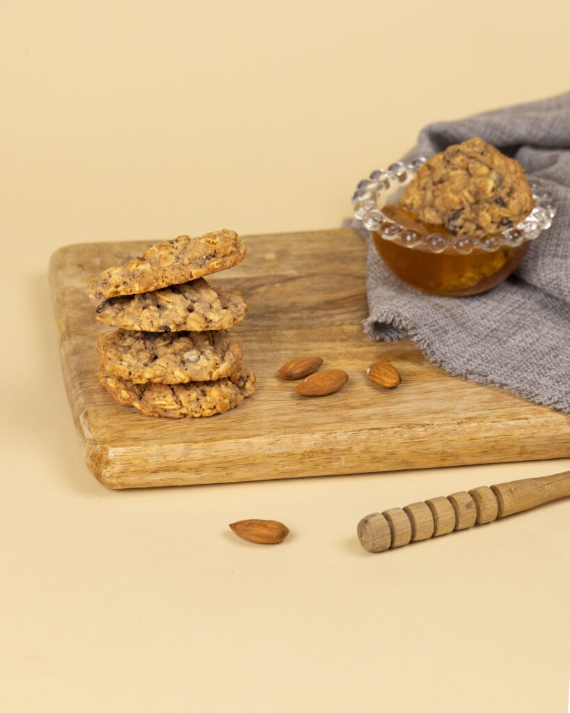 Healthy Snacking for Seniors: Easy and Nutritious Options 10 Nut Butter and Whole-Grain Crackers
