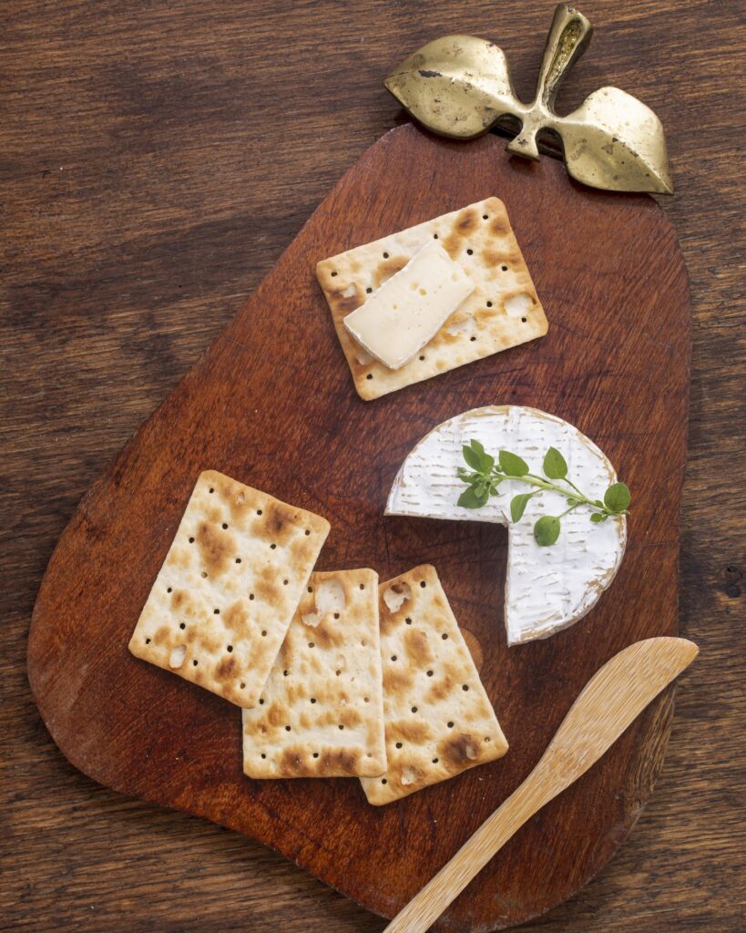Healthy Snacking for Seniors: Easy and Nutritious Options 15 Cheese and Whole-Grain Crackers